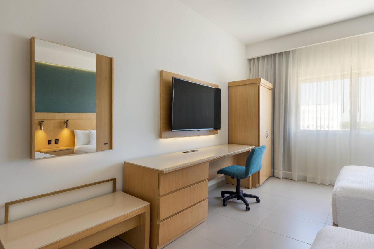 Courtyard by Marriott Cancun Airport Hotel