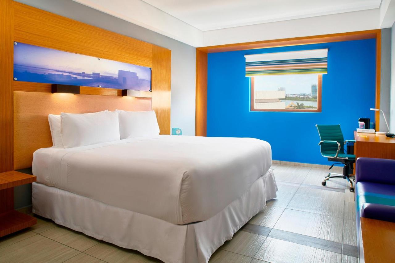 Hotel Aloft Cancún