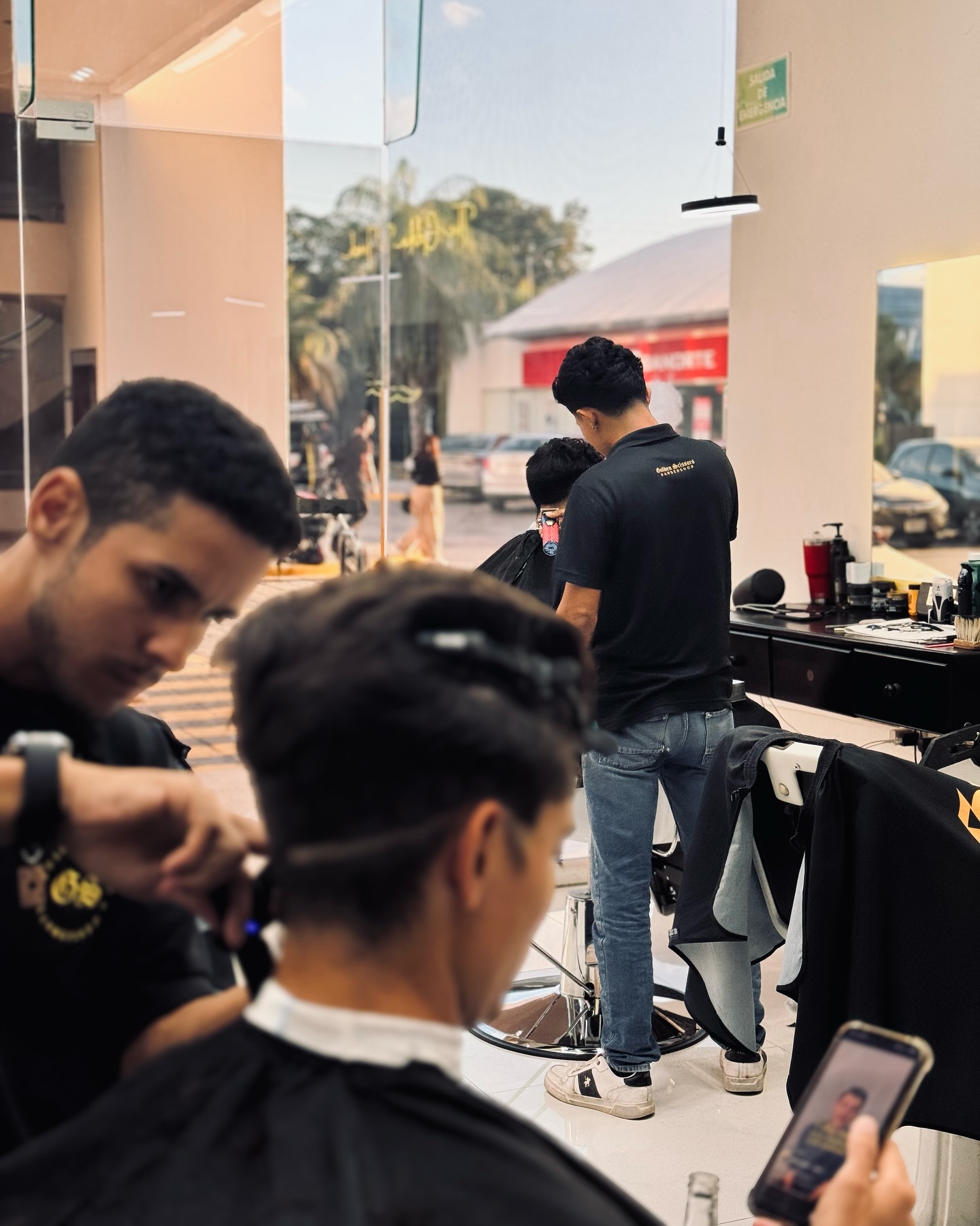 Golden Scissors Barbershop AV Kabah, Cancún - Corte Cabello y Barba